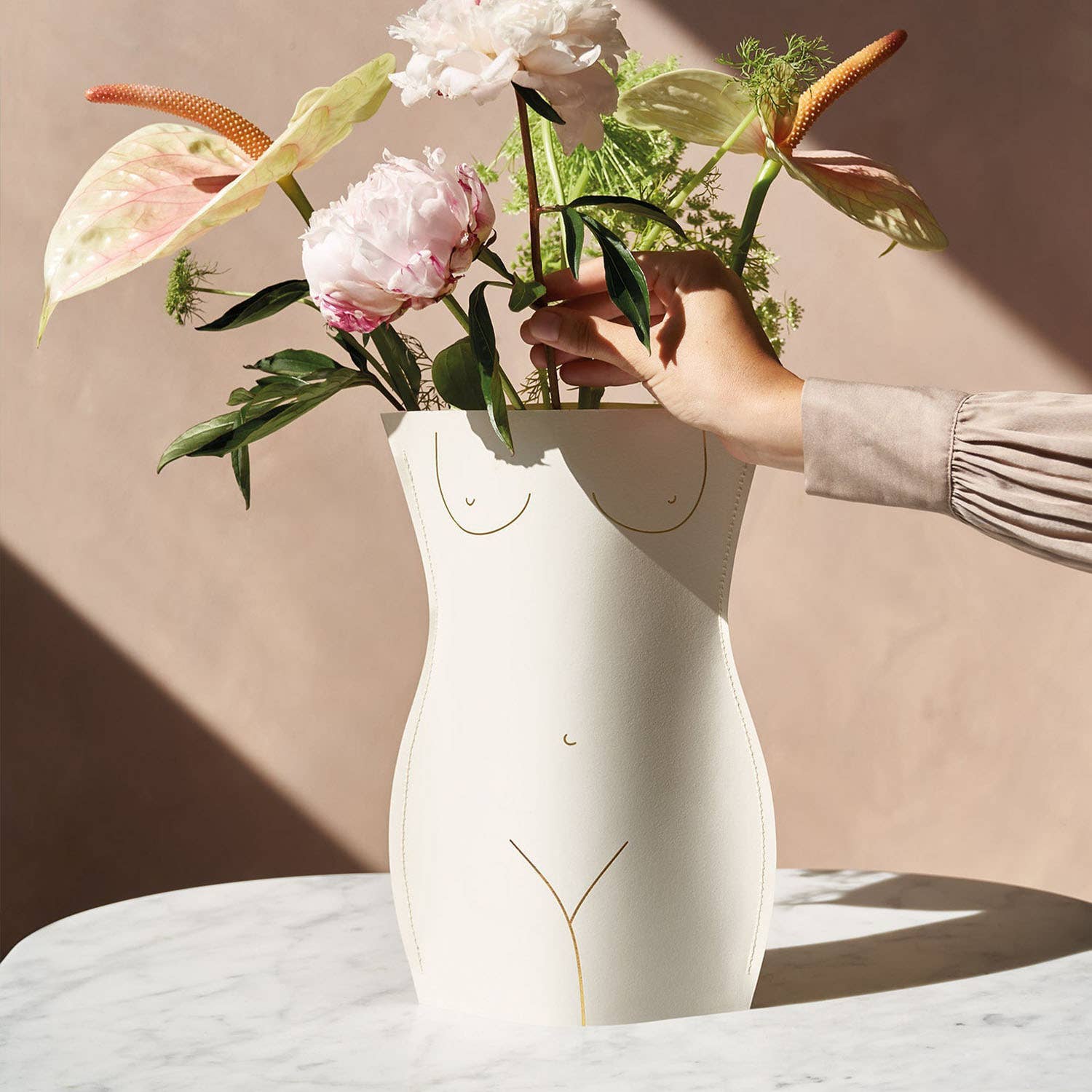 Octaevo Venus Paper Vase, Flower Vase & Card Set