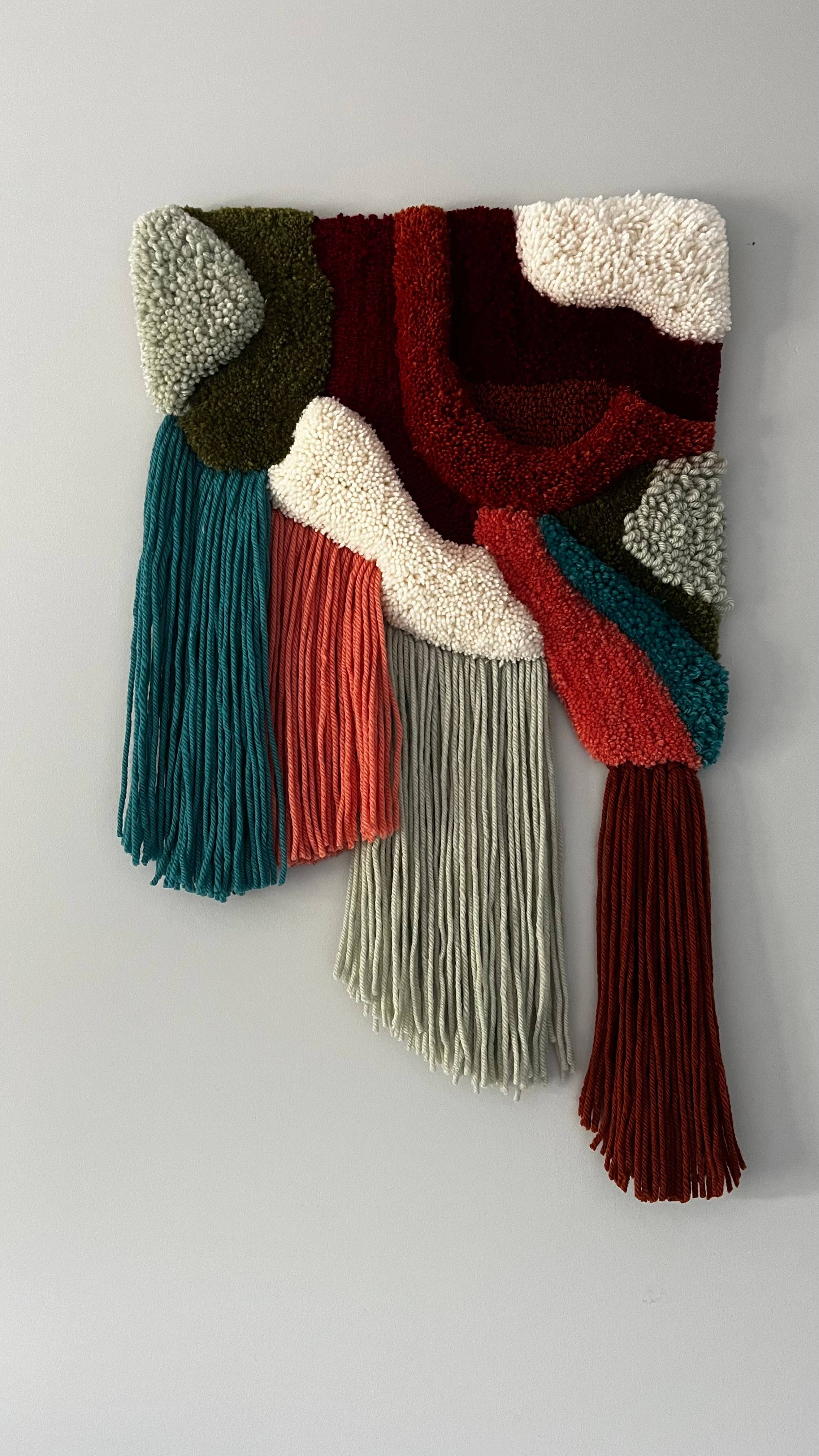 Aura Tufted Wall Rug