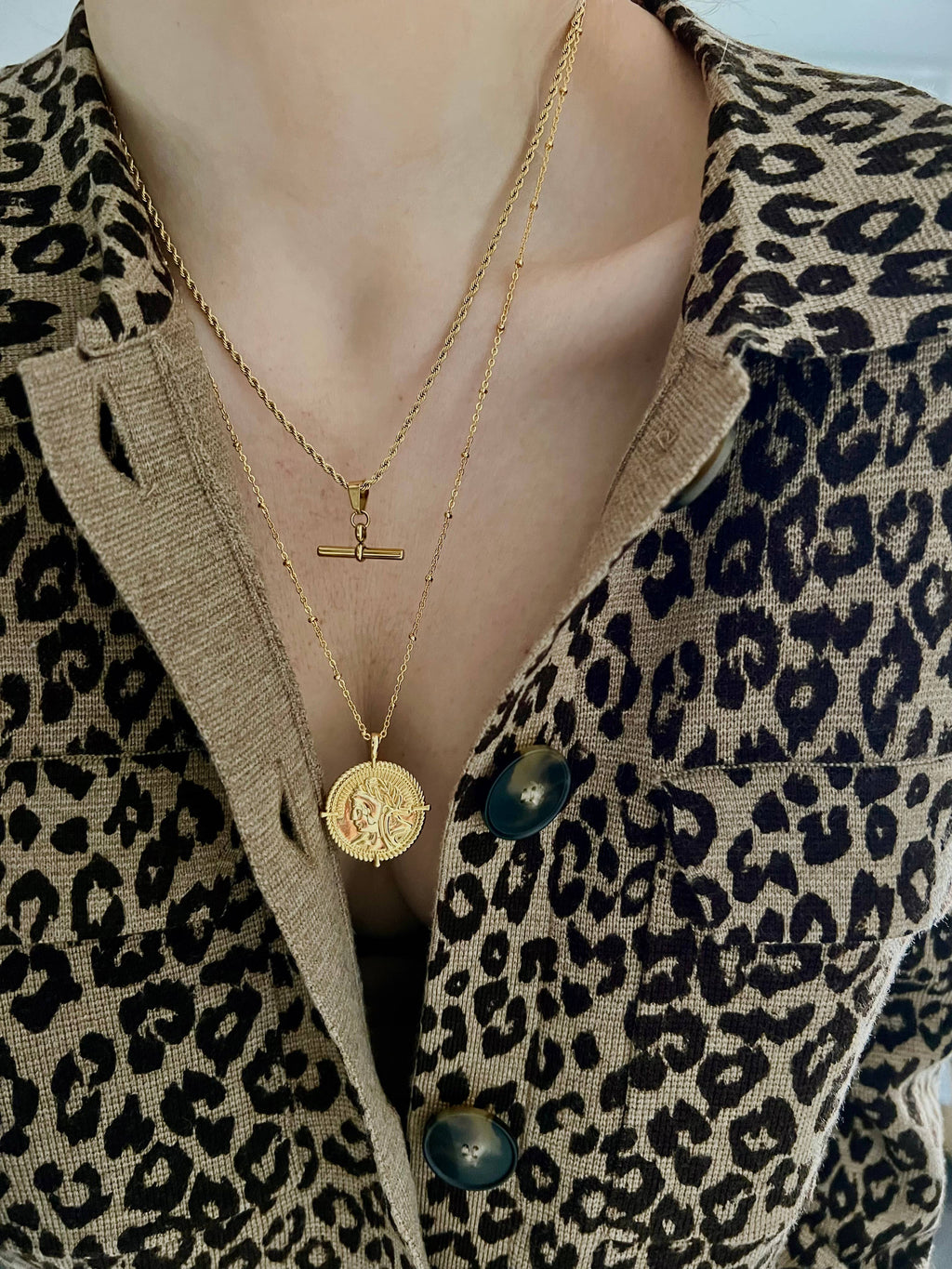 T Bar Pendant Necklace Rope Twist Chain 18k Gold Waterproof