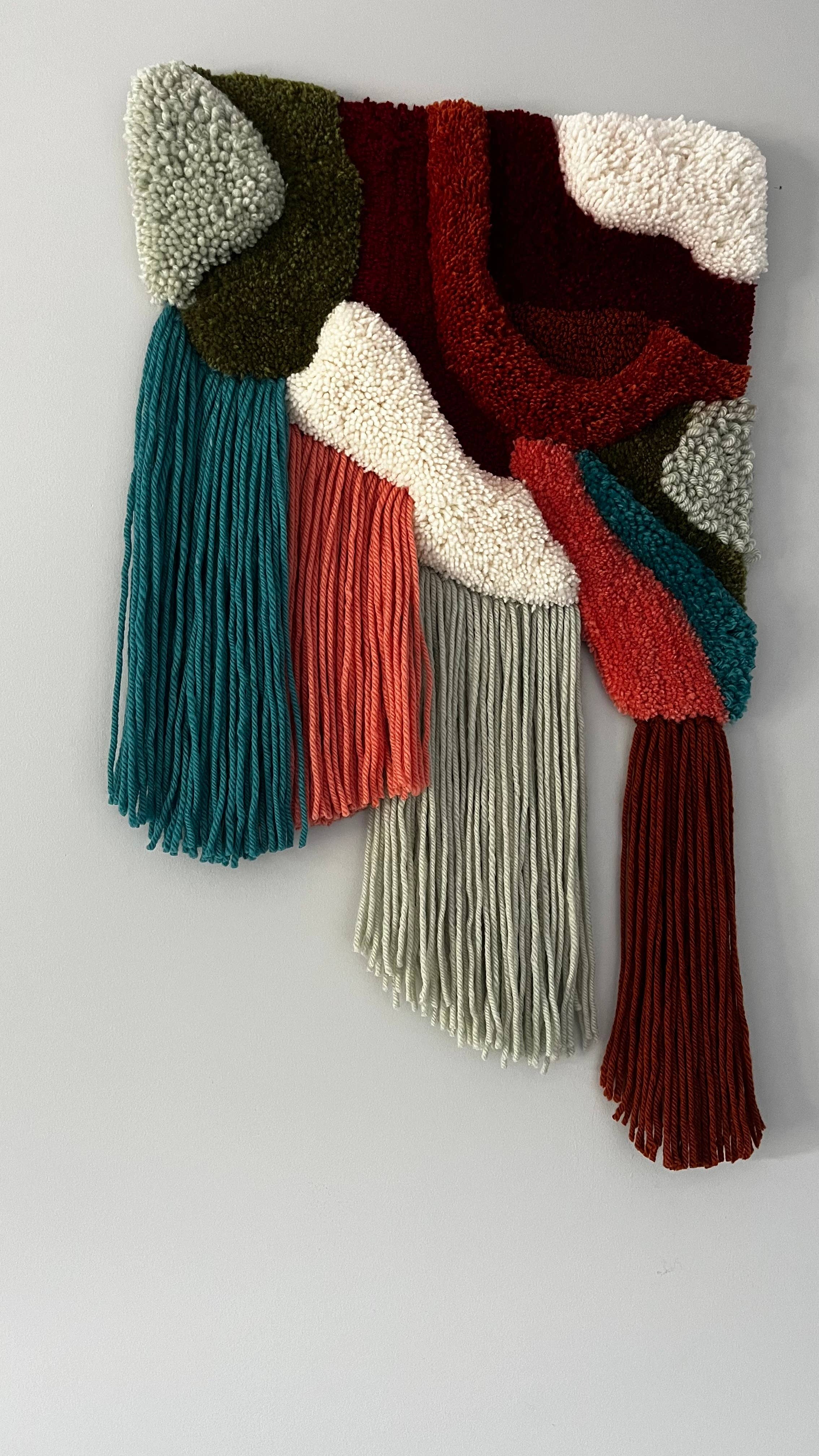 Aura Tufted Wall Rug