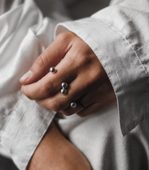 Double Ball Open Finger Ring- Steel Gold/Silver