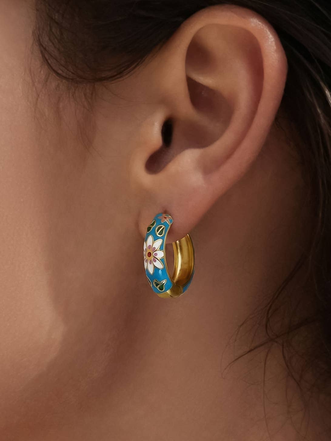 Isabeau 18K Gold Non-Tarnish Vintage Floral Hoop Earrings
