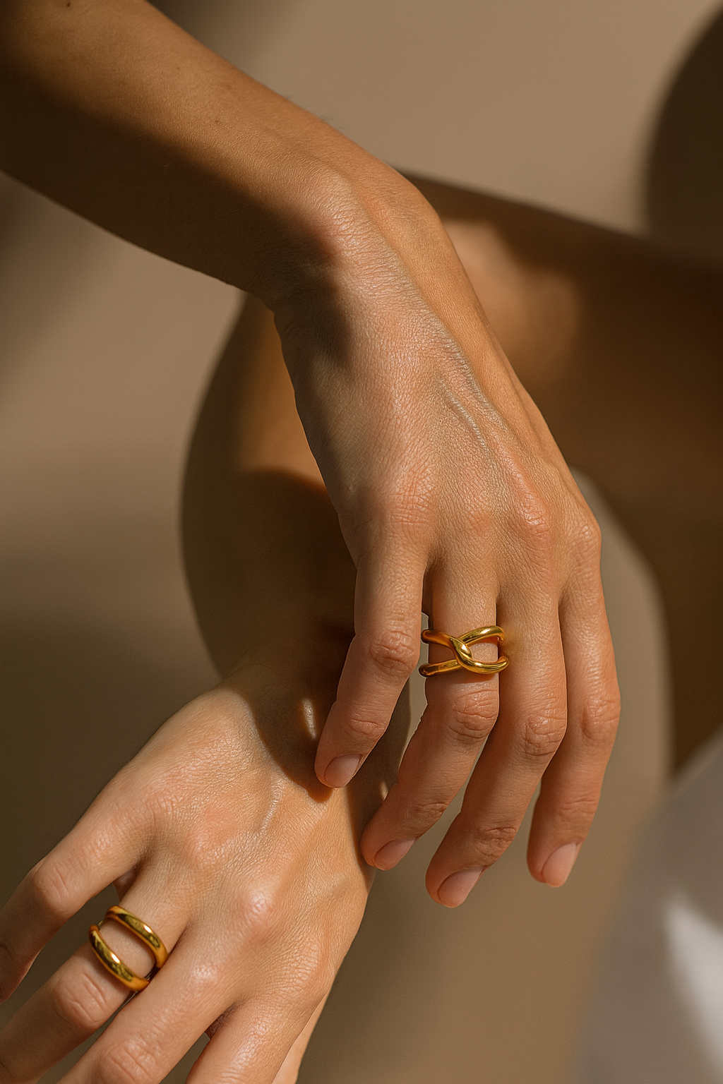 Sculptural Cross Ring 18k Gold