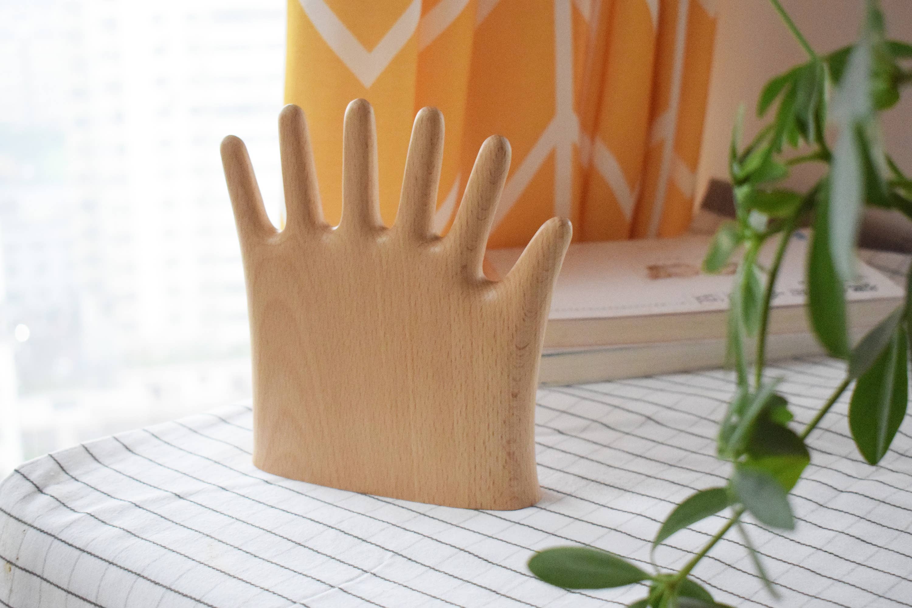 More Fingers Palm - Jewelry Display/Table Decor