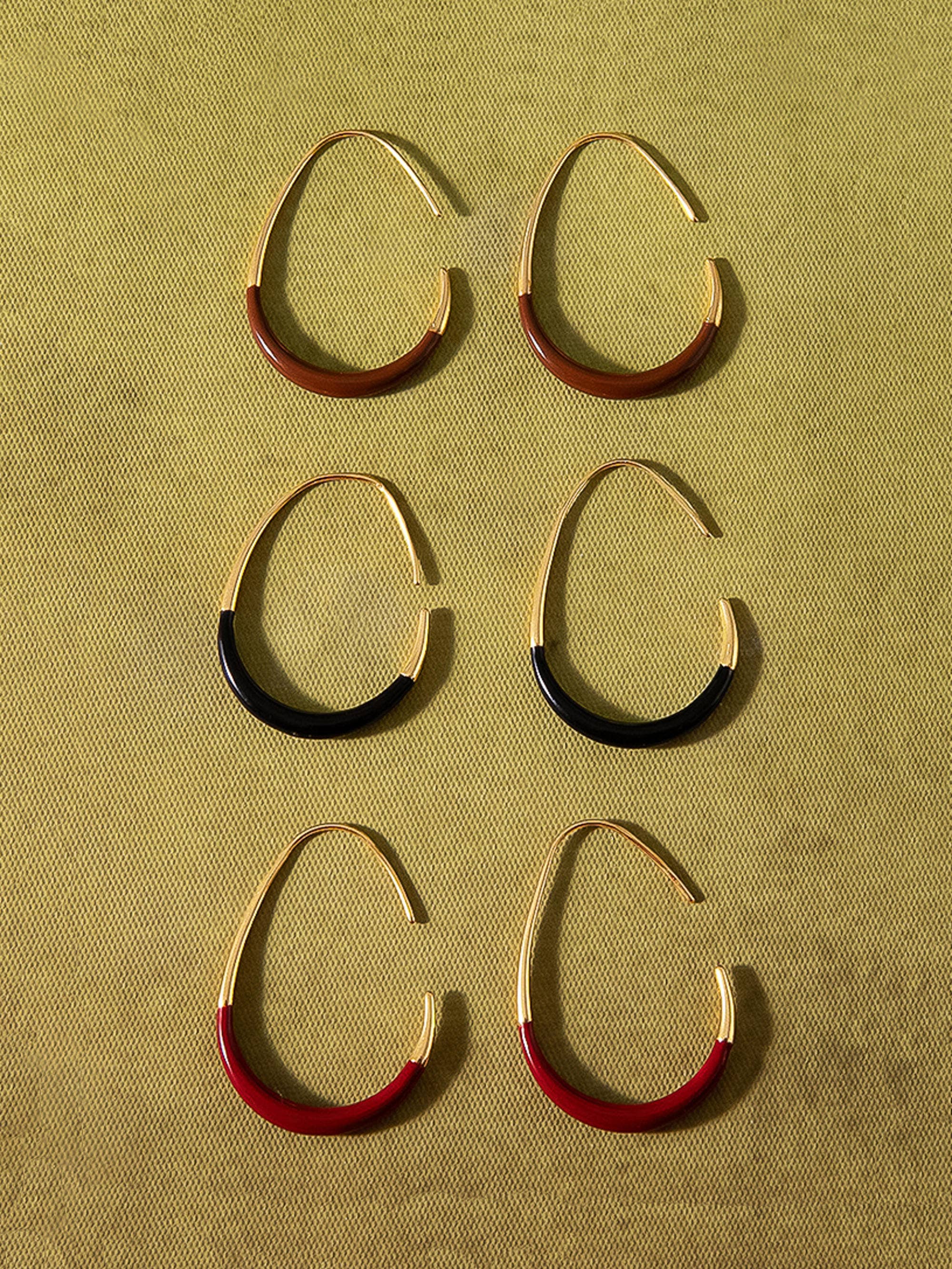 Perchée 18K Gold Non-Tarnish Enamel Hoop Earrings