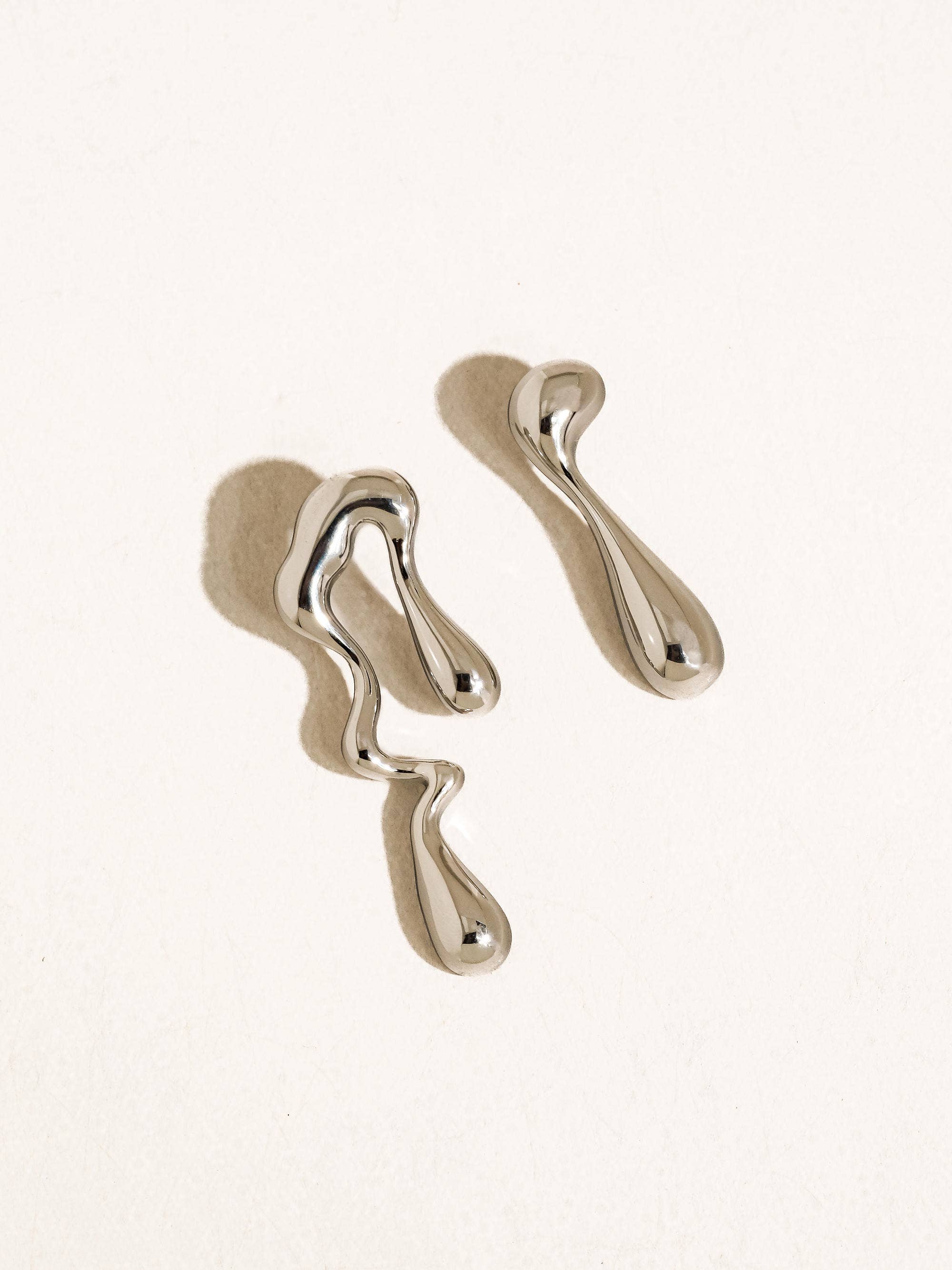 Roma 18K Gold Non-Tarnish Mismatch Melted Earring