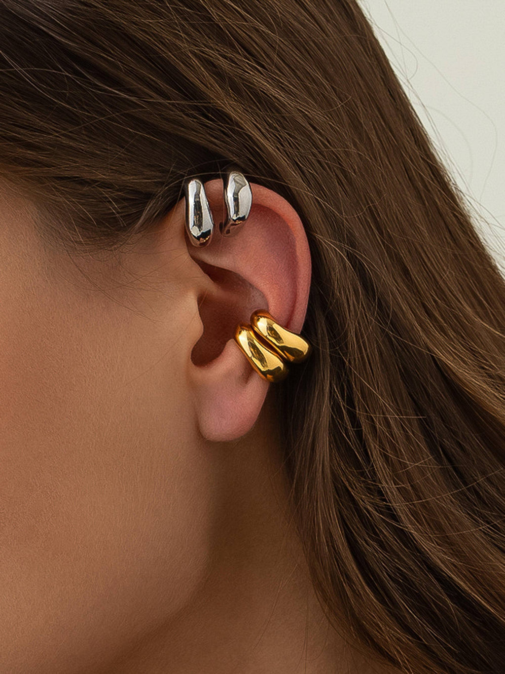 Bronte 18K Gold Non-Tarnish Chunky C Ear Cuff