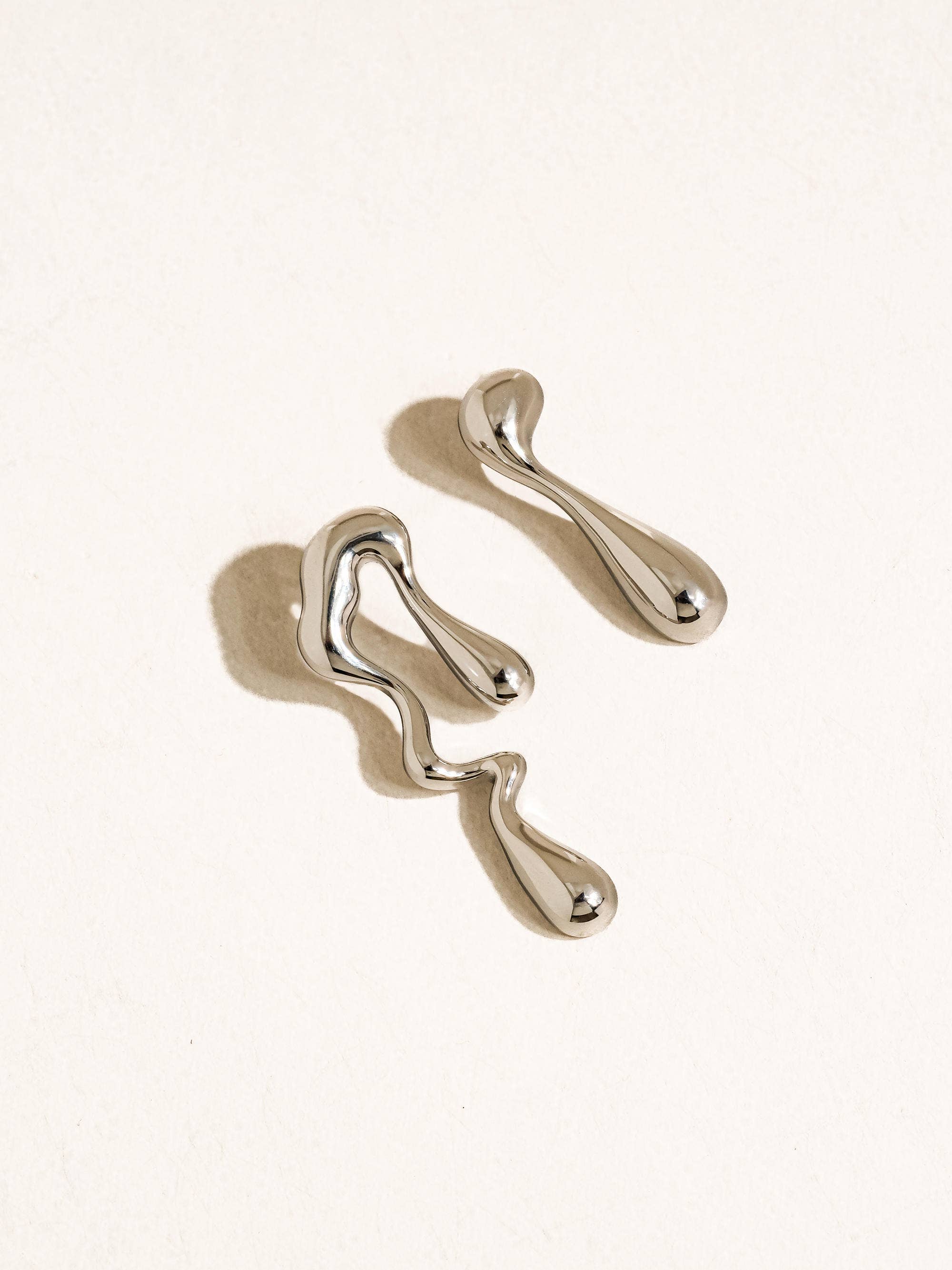 Roma 18K Gold Non-Tarnish Mismatch Melted Earring