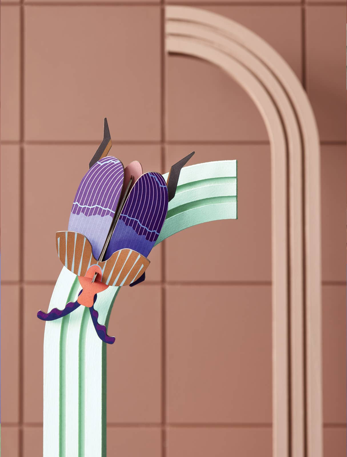 Papercraft Queen Beetle